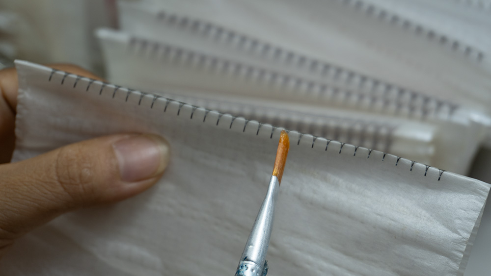 Tools used in Gluing process in a typical lash vendor in Vietnam